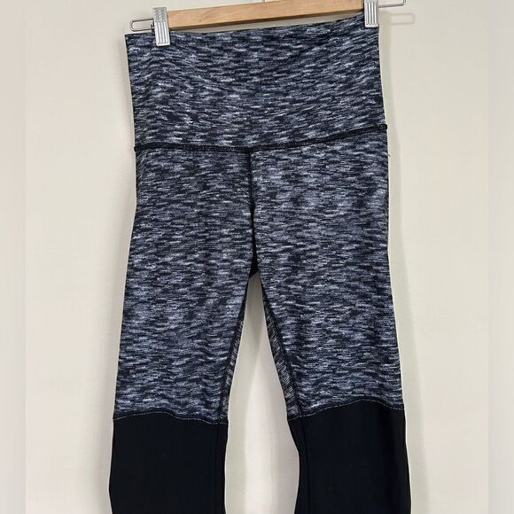 Lululemon Wunder Under Pant *Stirrup in Dramatic Static White Black / Black - Picture 8 of 16